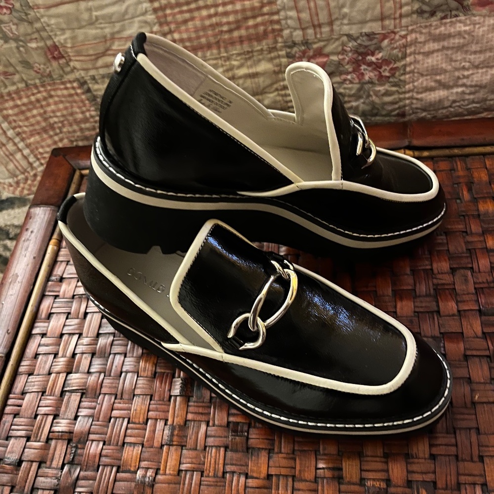 Donald Pliner Black & White Loafer size 7M